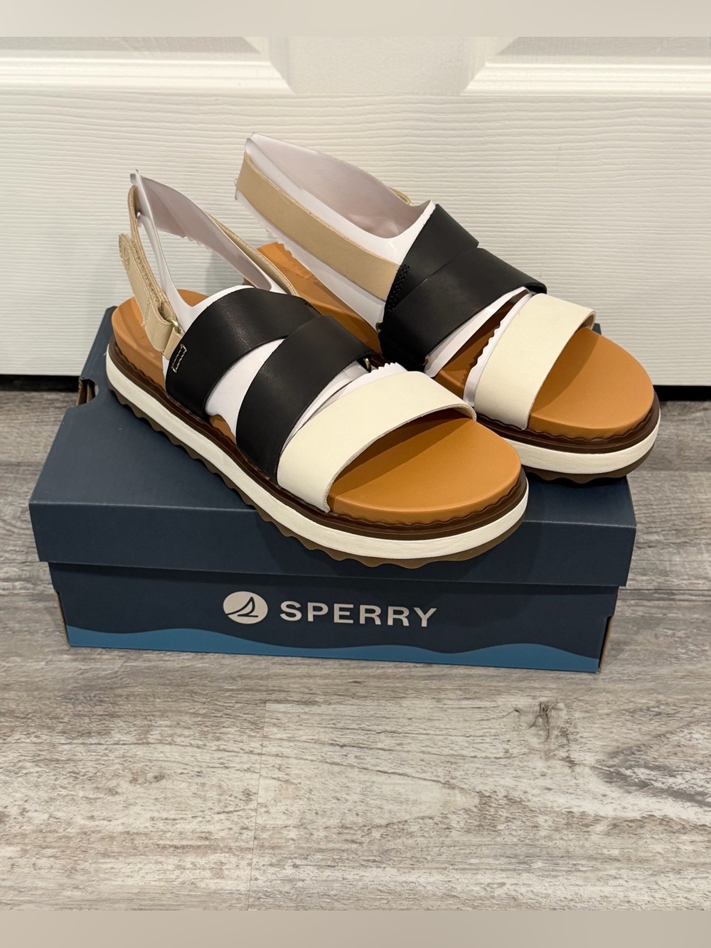 Sperry NWB Cami‎ Flatform Sandal, 9